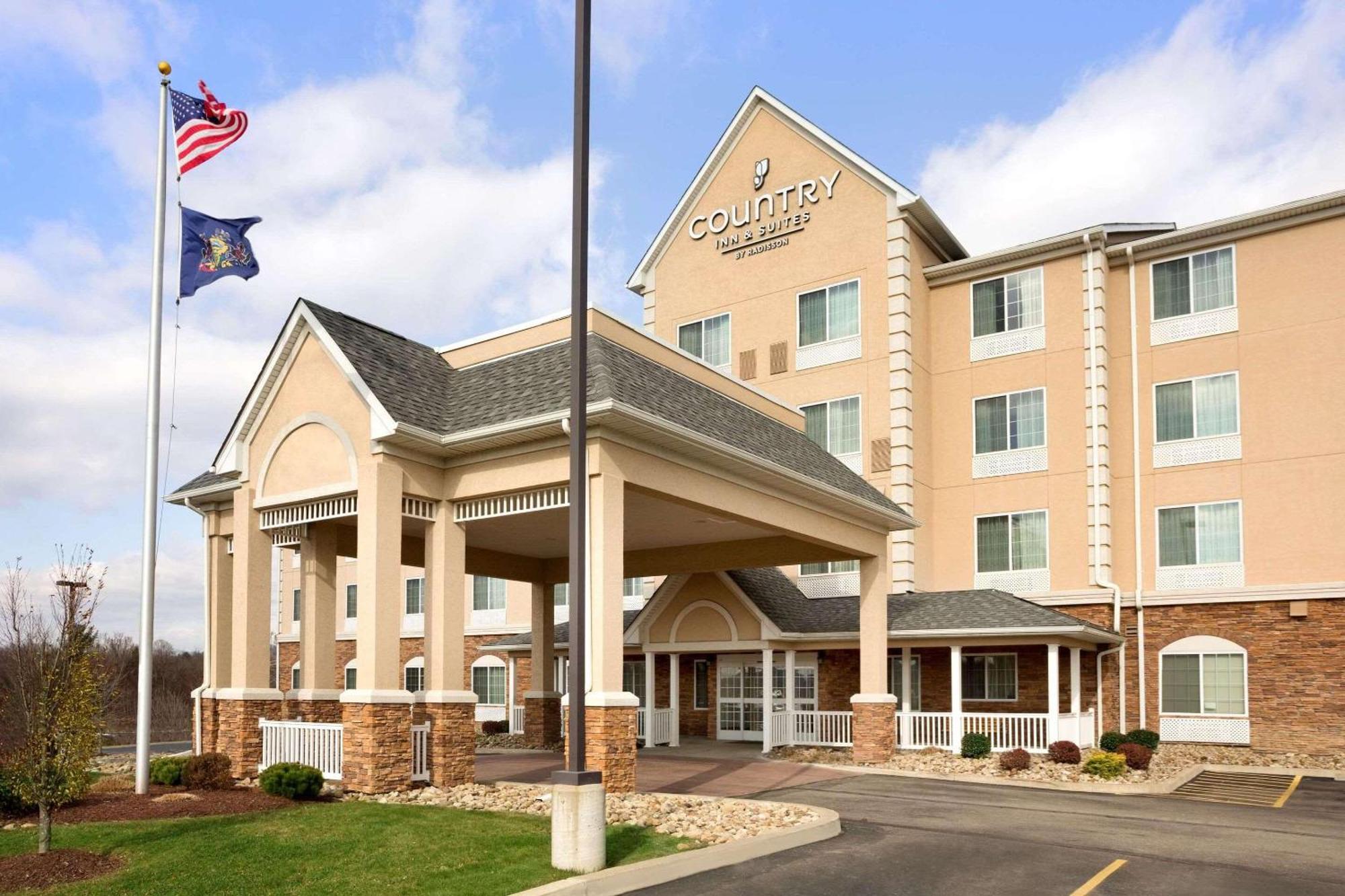 Country Inn & Suites By Radisson, Washington At Meadowlands, Pa Екстериор снимка