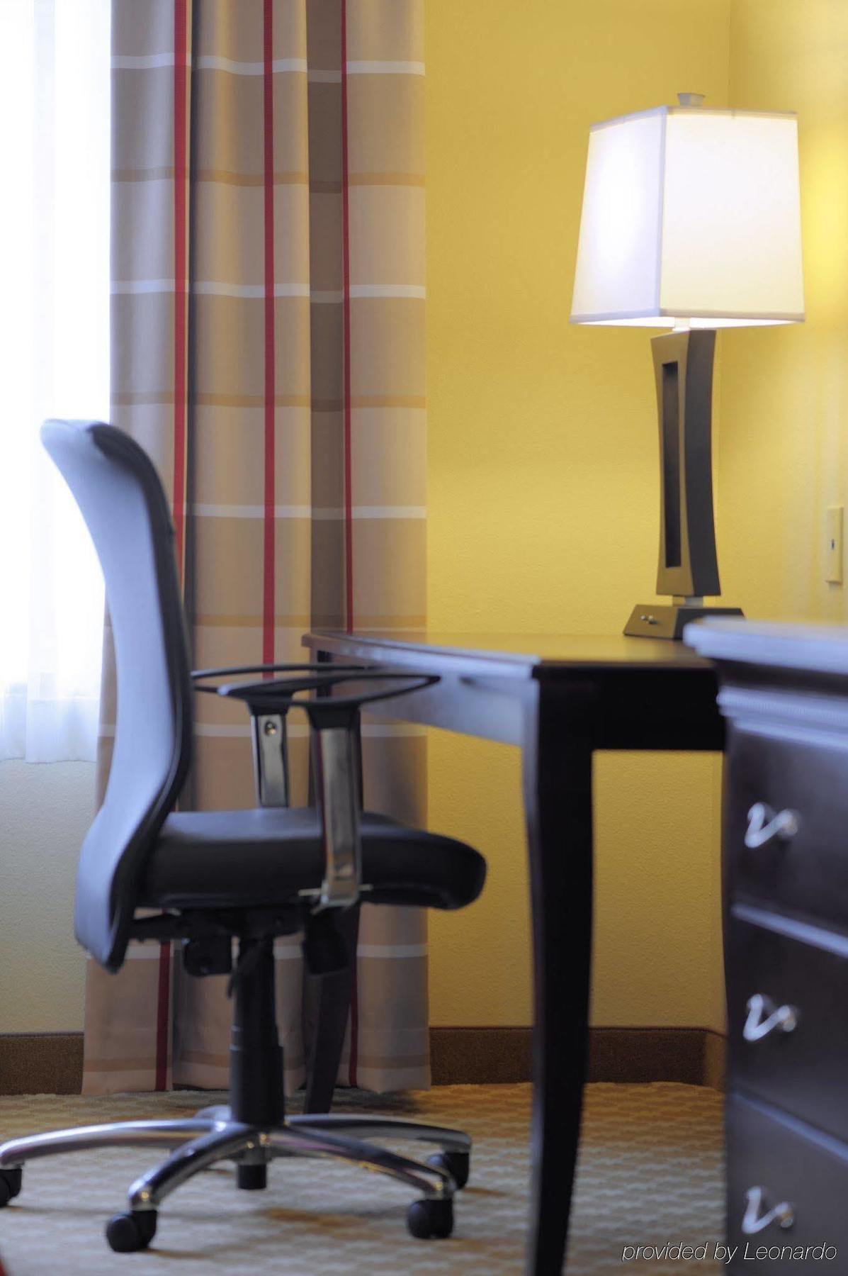 Country Inn & Suites By Radisson, Washington At Meadowlands, Pa Стая снимка